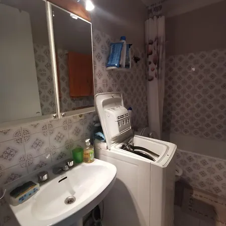 Avec Piscine Et Vue Canaux