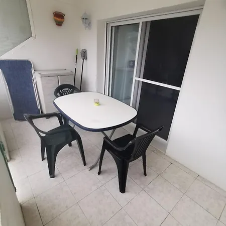 Avec Piscine Et Vue Canaux Apartment