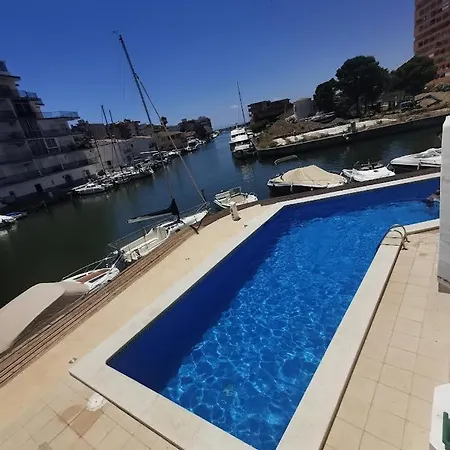 Avec Piscine Et Vue Canaux Apartment Roses